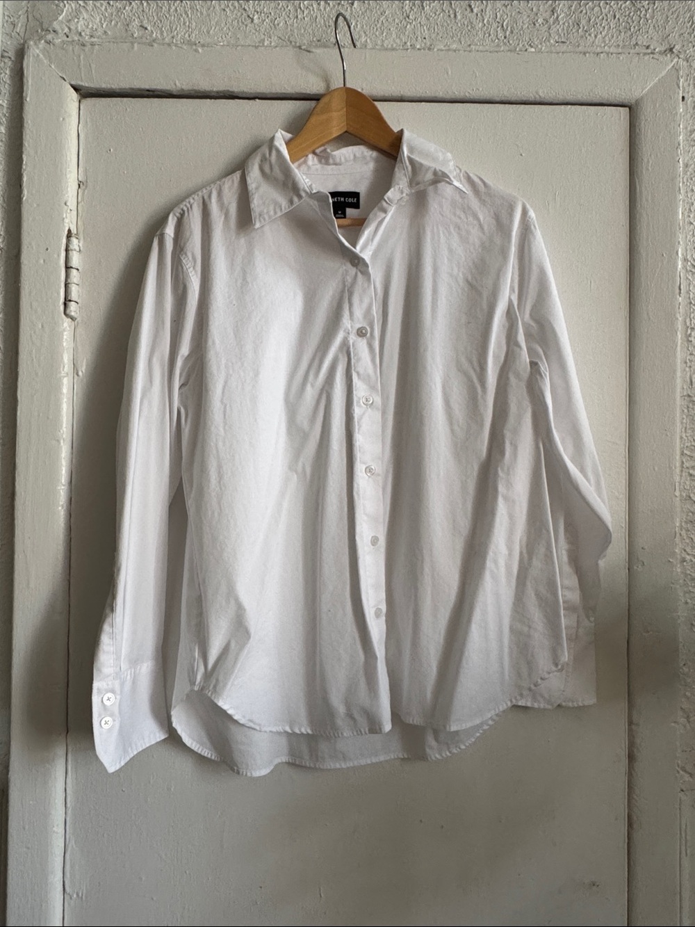 Kenneth Cole White Button-Up Camisole Style Top